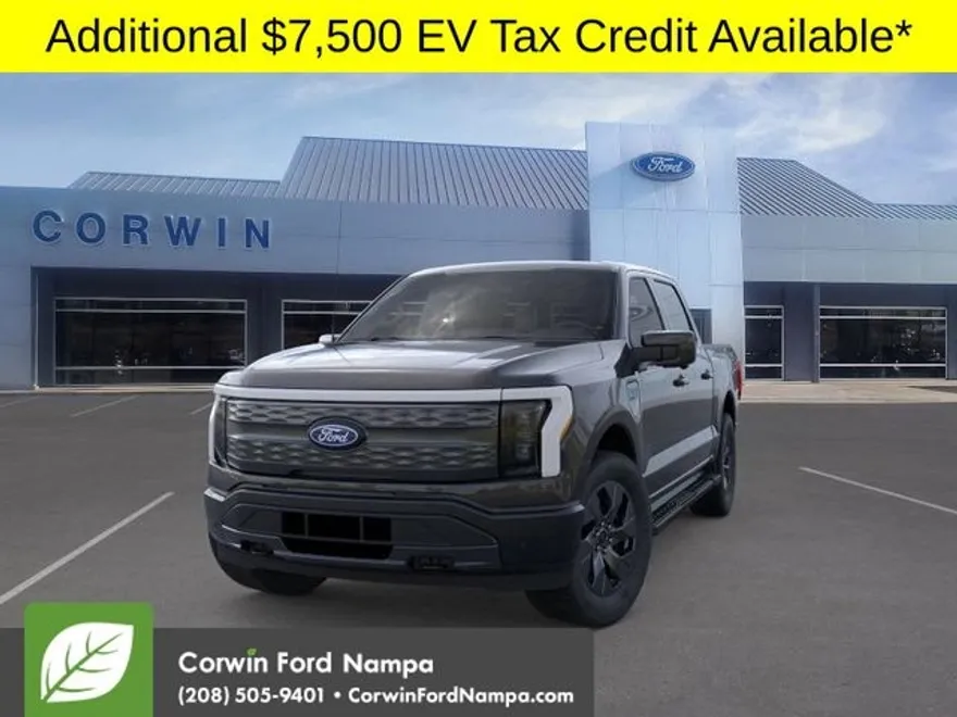 2025 Ford F-150 Lightning Lariat photo 1