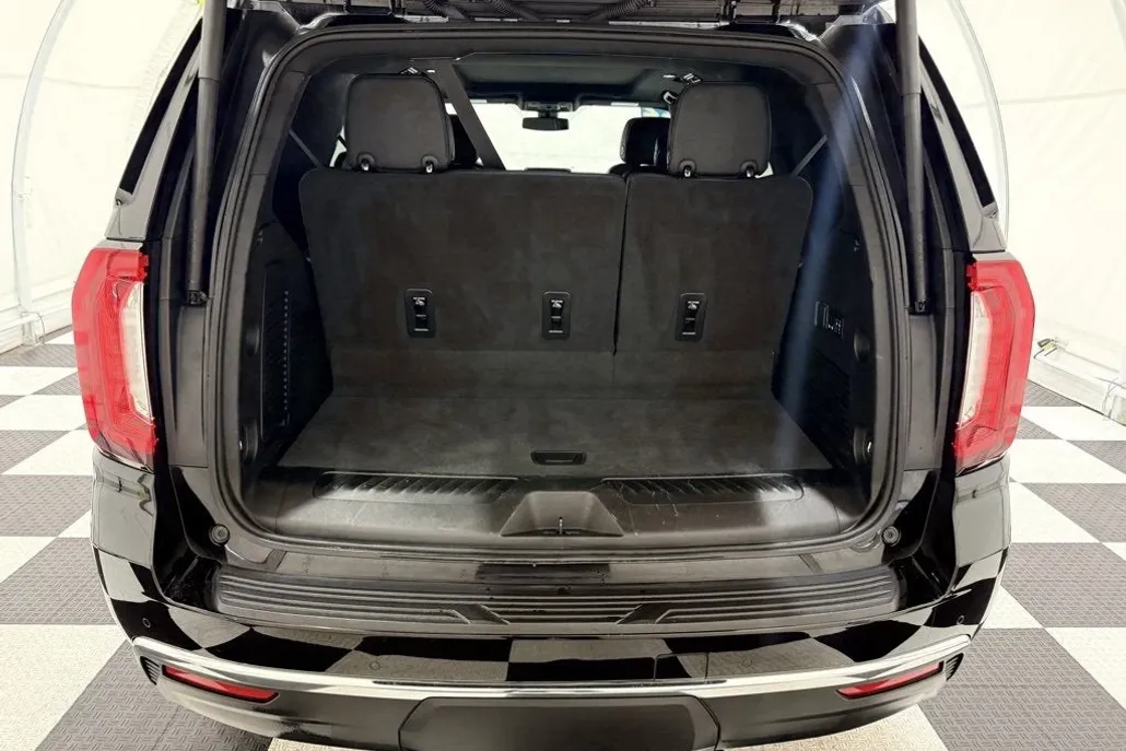2022 Gmc Yukon SLT photo 1