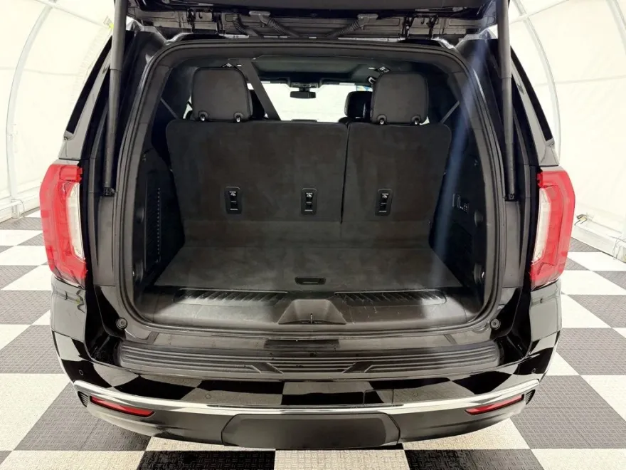 2022 Gmc Yukon SLT photo 1