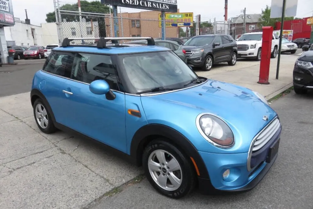 2015 Mini Cooper 2 Door Hardtop photo 1