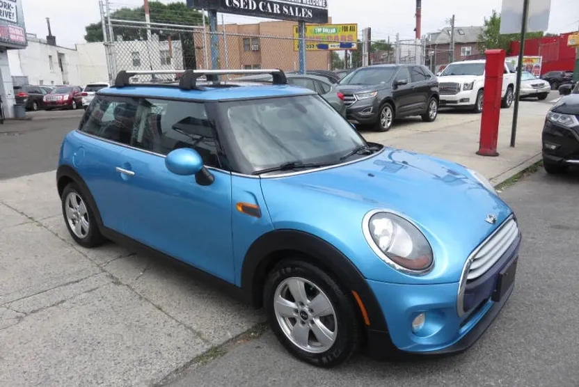 2015 Mini Cooper 2 Door Hardtop photo 1