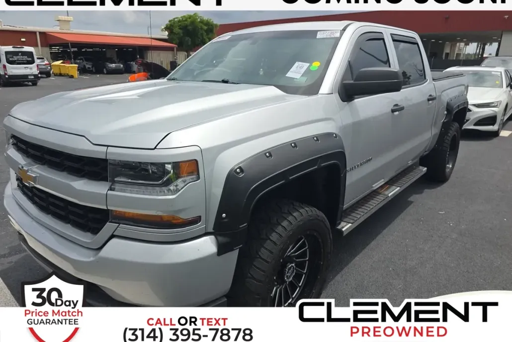 2018 Chevrolet Silverado 1500 Custom photo 1