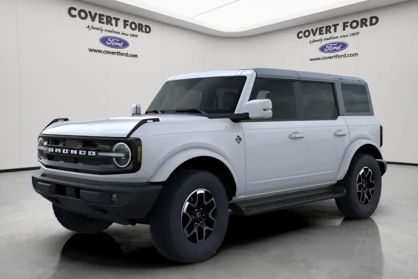 2025 Ford Bronco Outer Banks photo 1