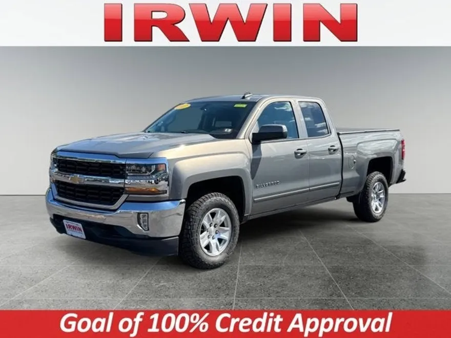 2017 Chevrolet Silverado 1500 LT photo 1