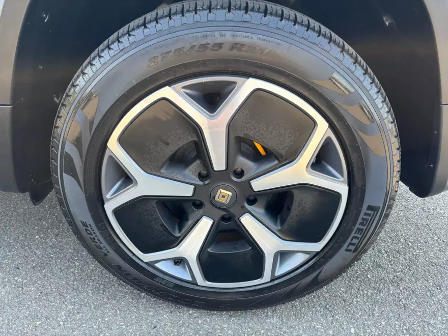 2023 Rivian R1T Adventure photo 1