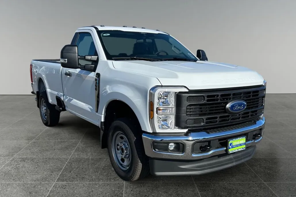 2025 Ford F-350 photo 1