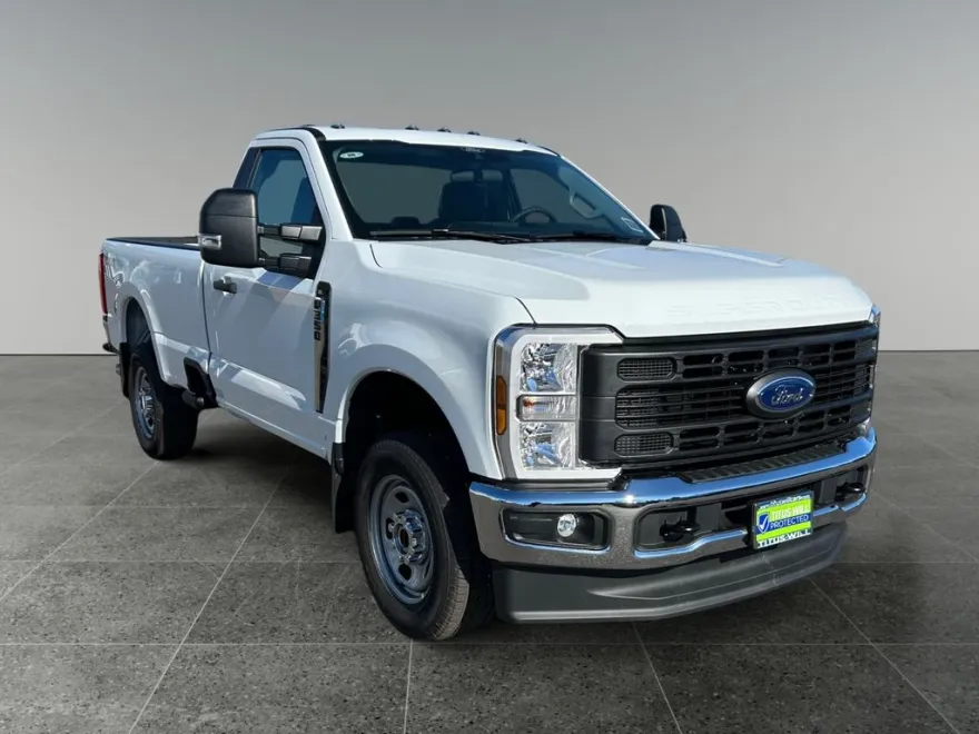 2025 Ford F-350 photo 1