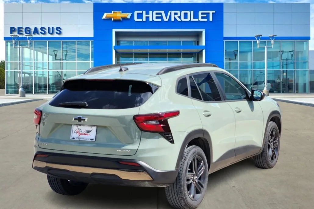 2025 Chevrolet Trax ACTIV photo 1