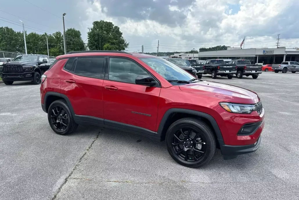 2025 Jeep Compass Latitude Sport photo 1