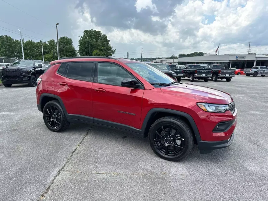 2025 Jeep Compass Latitude Sport photo 1