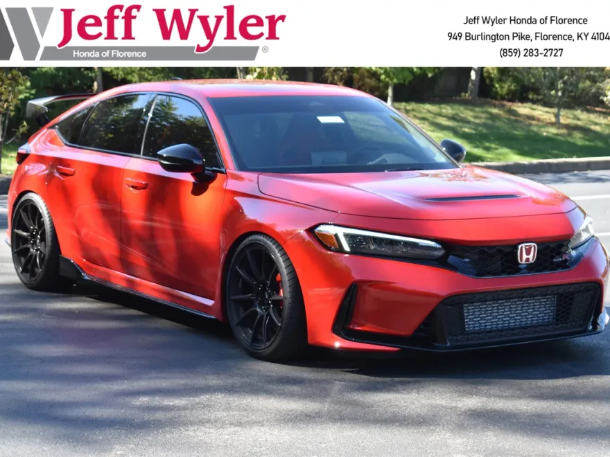 2024 Honda Civic Type R photo 1