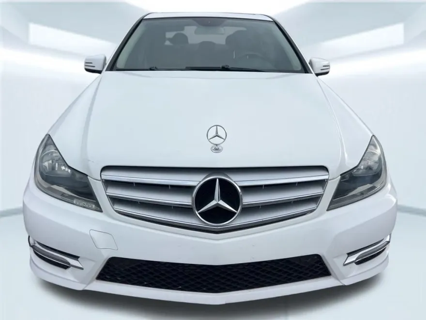 2013 Mercedes Benz C 250 Sport photo 1