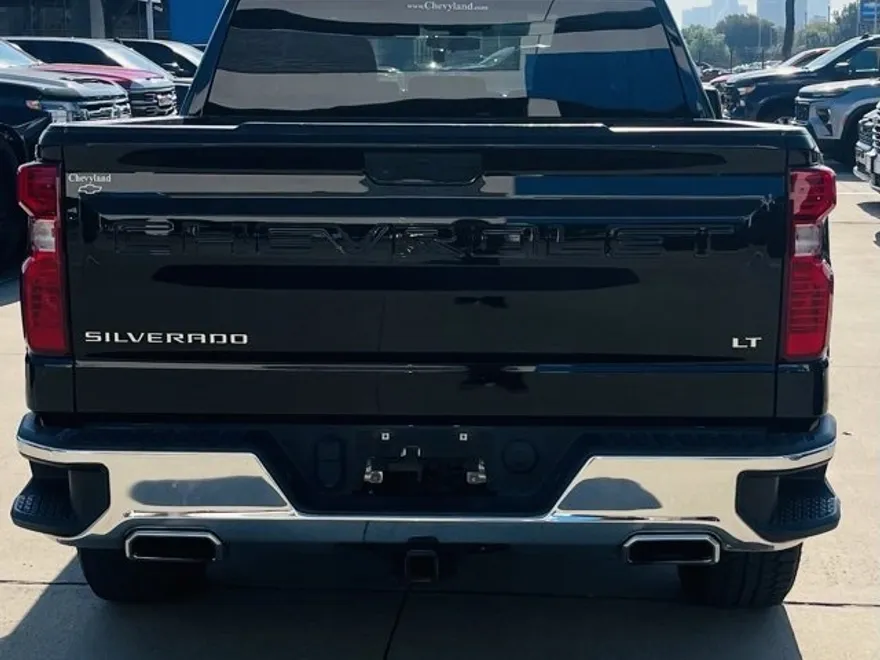2021 Chevrolet Silverado 1500 LT photo 1