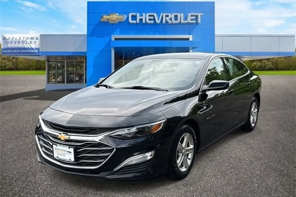 2021 Chevrolet Malibu LS photo 1