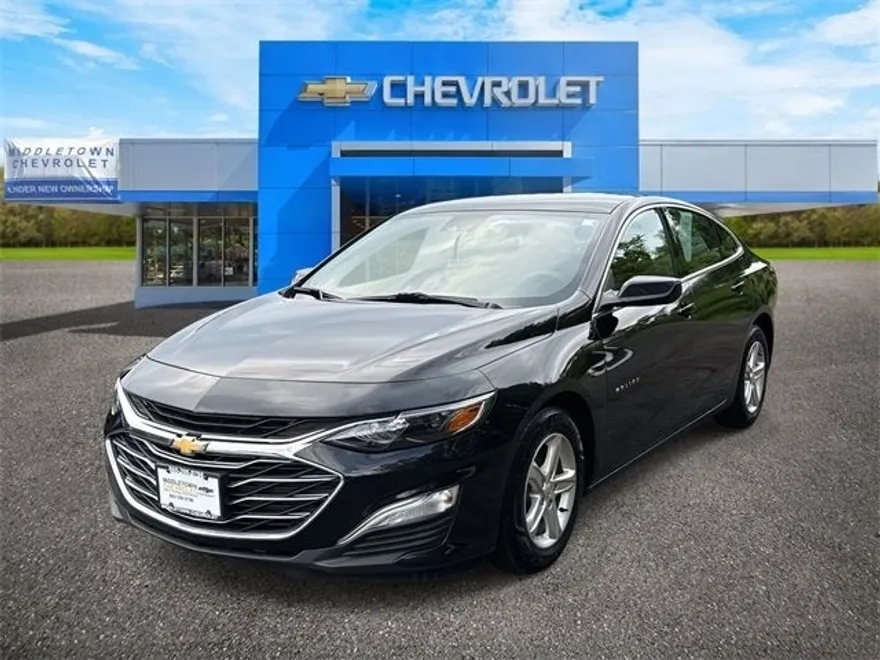 2021 Chevrolet Malibu LS photo 1