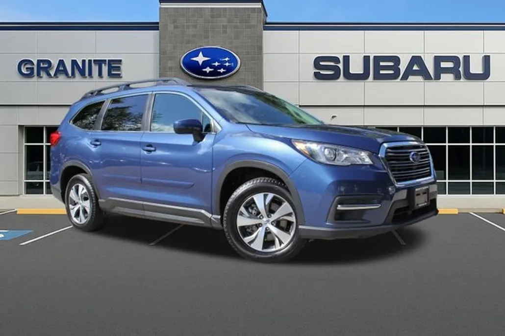 2022 Subaru Ascent Premium photo 1