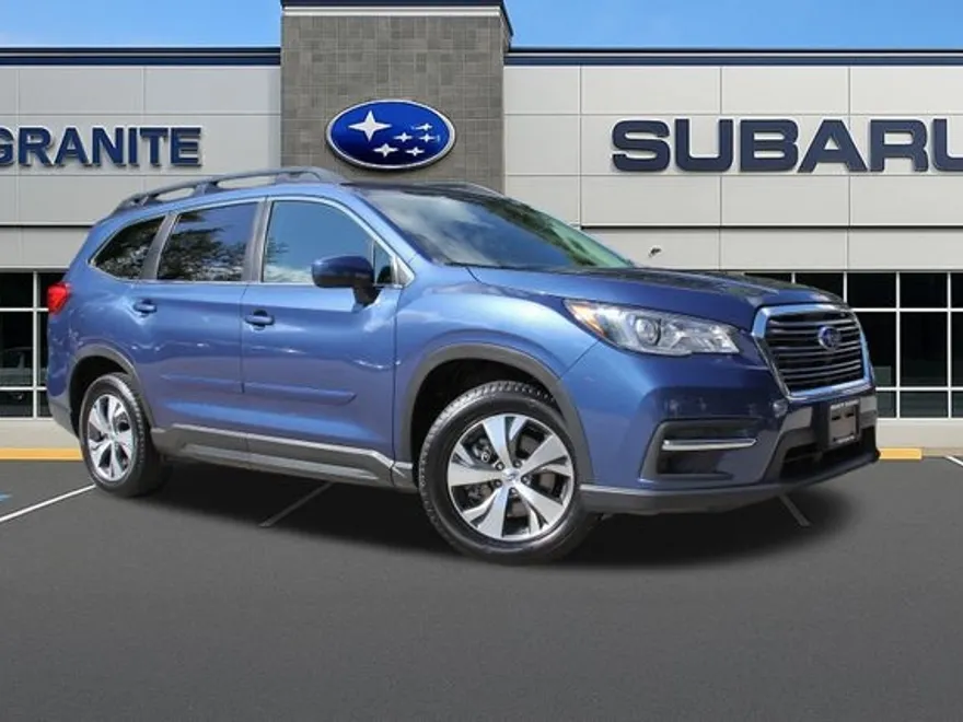 2022 Subaru Ascent Premium photo 1