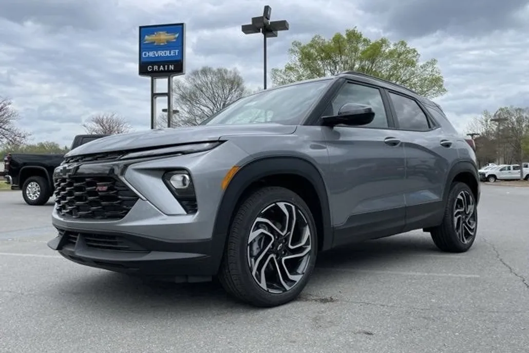 2025 Chevrolet Trailblazer RS photo 1