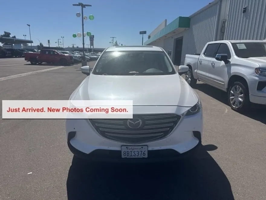 2018 Mazda CX-9 Touring photo 1