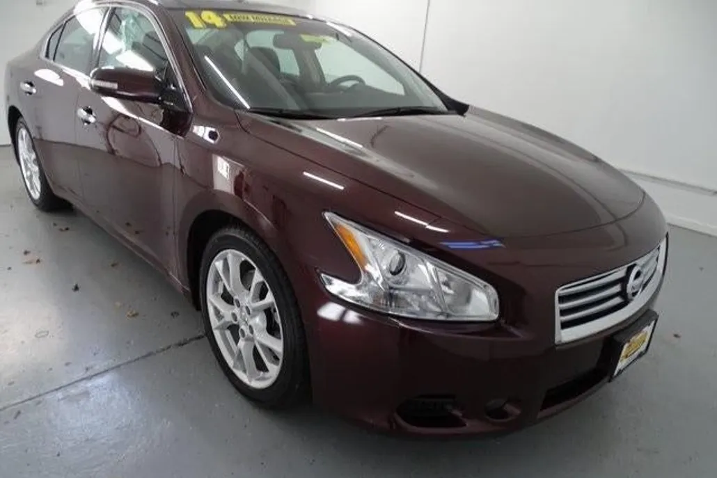 2014 Nissan Maxima SV Premium photo 1