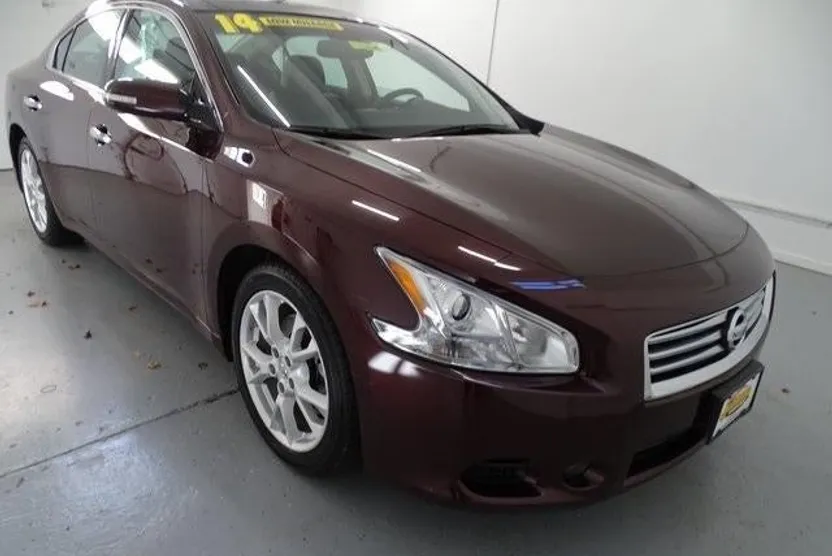 2014 Nissan Maxima SV Premium photo 1