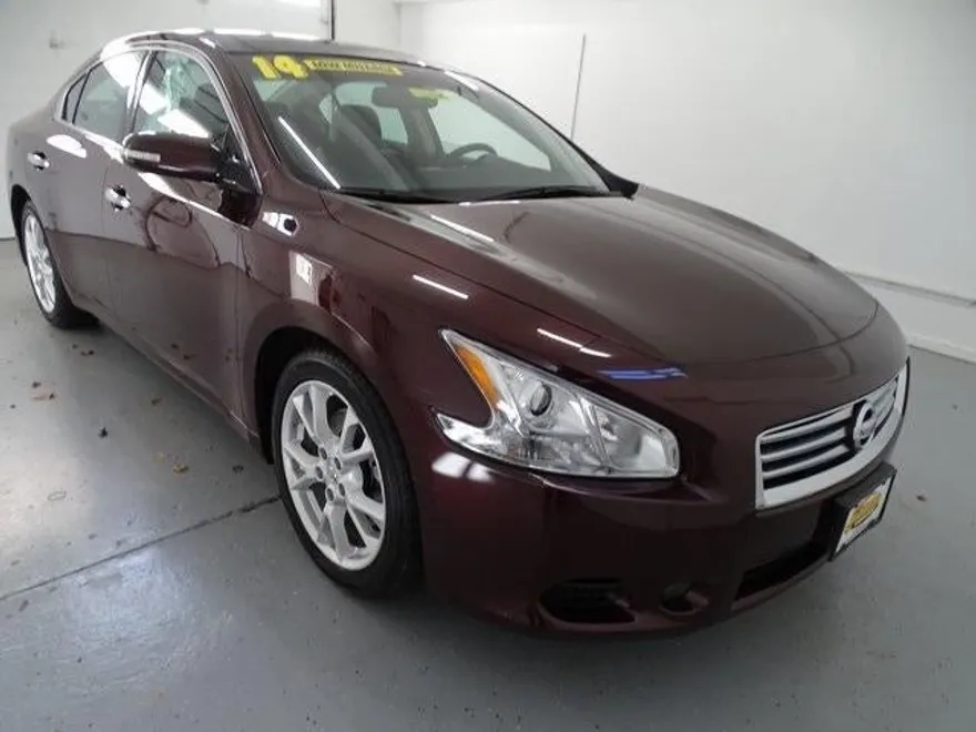 2014 Nissan Maxima SV Premium photo 1