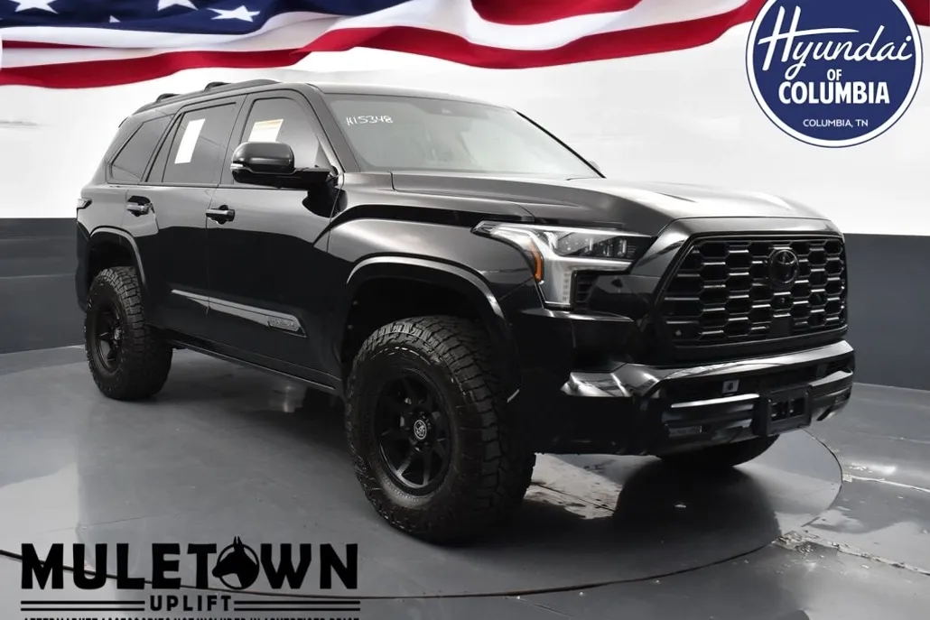 2023 Toyota Sequoia Platinum photo 1