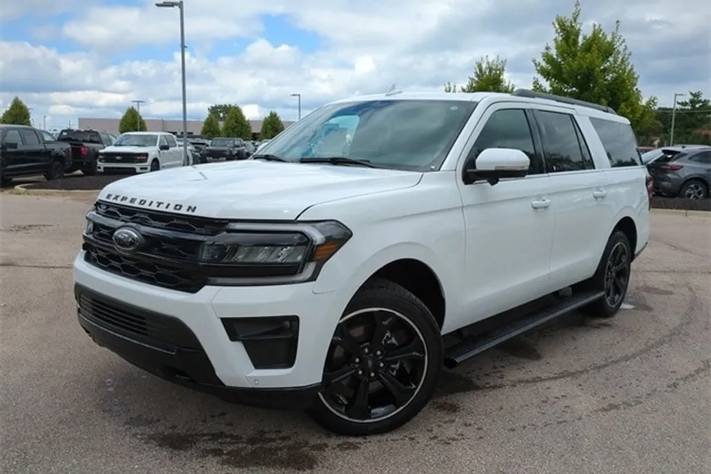 2024 Ford Expedition MAX Limited photo 1