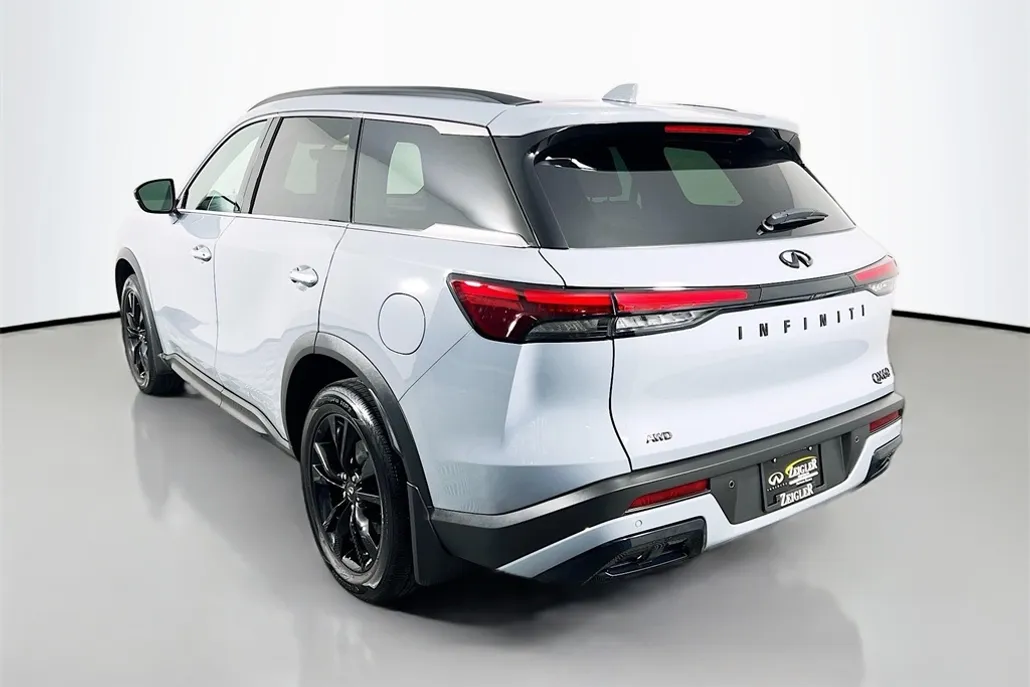 2025 Infiniti QX60 Luxe photo 1