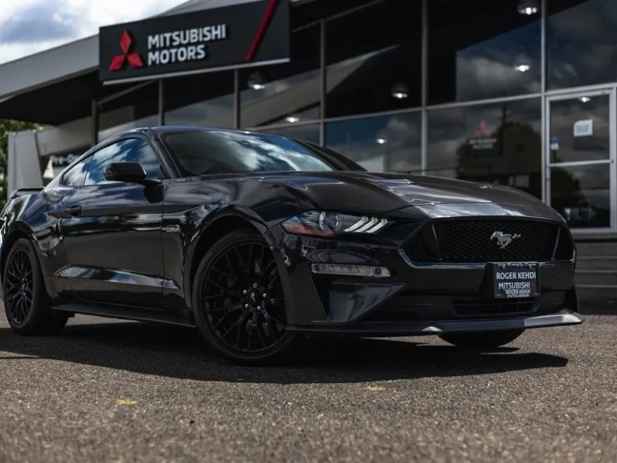 2022 Ford Mustang GT Premium photo 1
