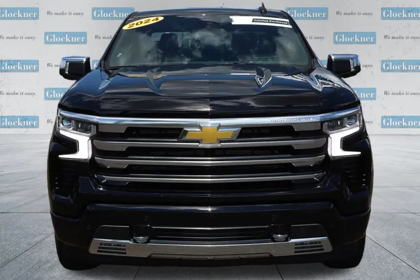 2024 Chevrolet Silverado 1500 High Country photo 1