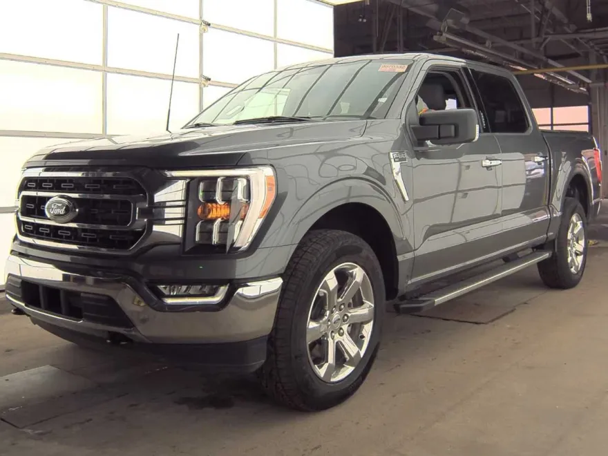 2023 Ford F-150 XLT photo 1