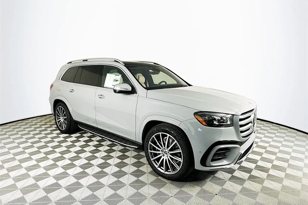 2026 Mercedes Benz GLS 580 4MATIC photo 1
