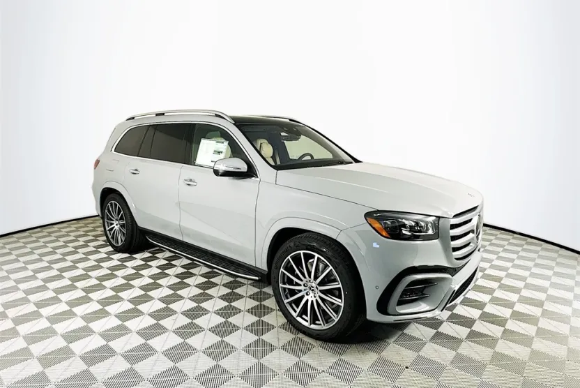 2026 Mercedes Benz GLS 580 4MATIC photo 1
