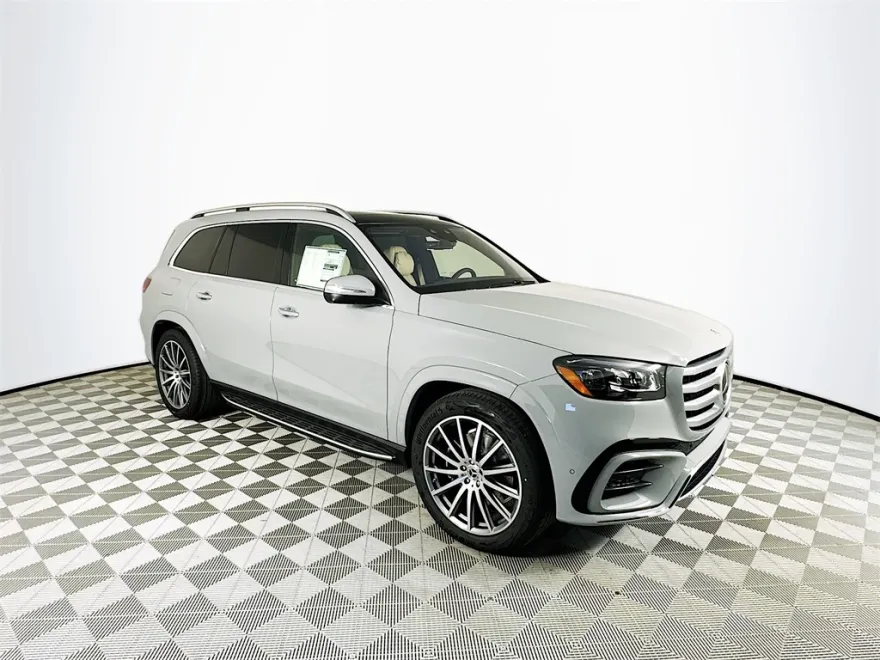 2026 Mercedes Benz GLS 580 4MATIC photo 1