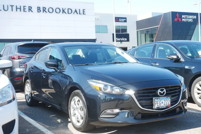 2017 Mazda Mazda3 Sport photo 1