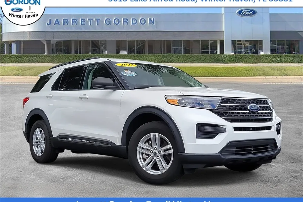 2022 Ford Explorer XLT photo 1