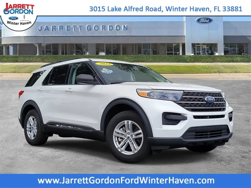 2022 Ford Explorer XLT photo 1