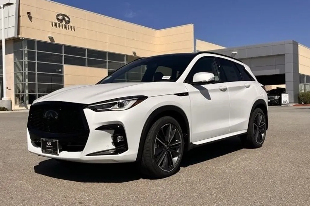 2025 Infiniti QX50 Luxe AWD photo 1