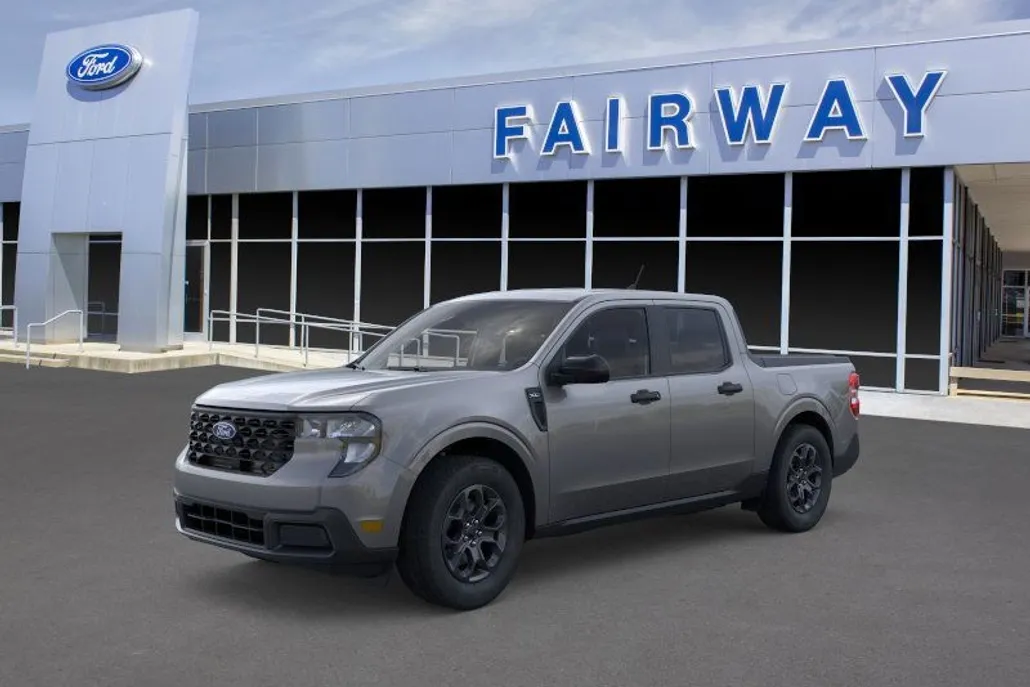 2025 Ford Maverick XLT photo 1