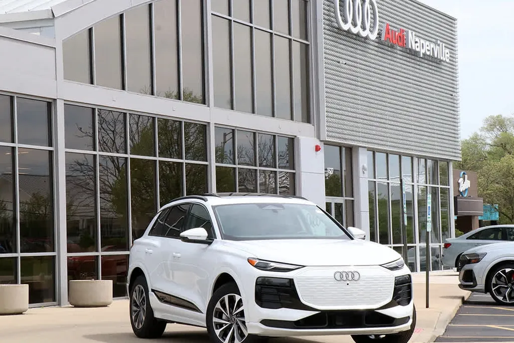 2025 Audi Q6 E-tron Premium photo 1
