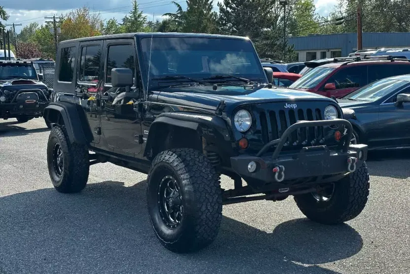 2013 Jeep Wrangler Unlimited Sport photo 1