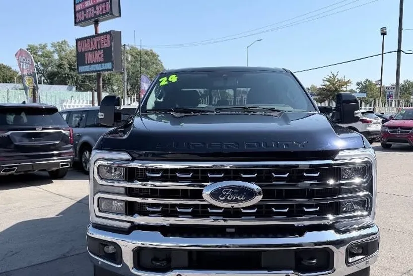 2024 Ford F-250 Lariat photo 1