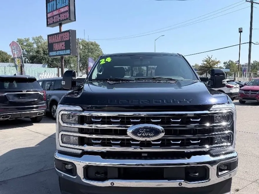 2024 Ford F-250 Lariat photo 1