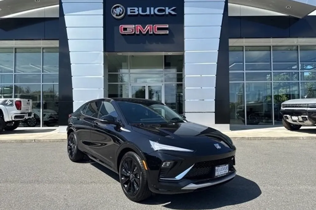 2025 Buick Envista ST photo 1