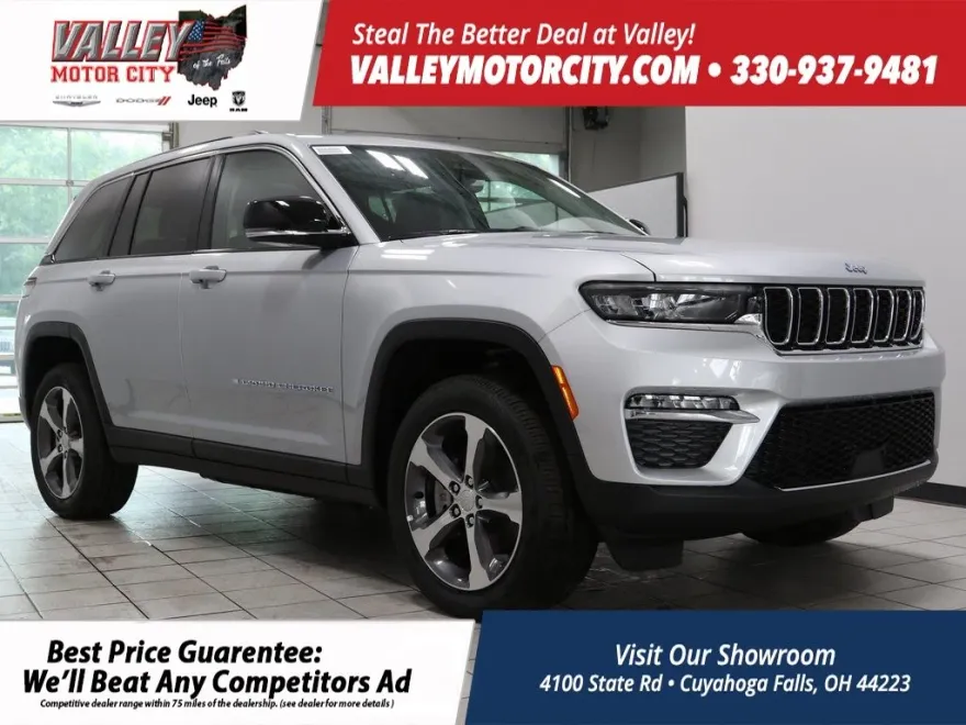 2023 Jeep Cherokee 4xe photo 1