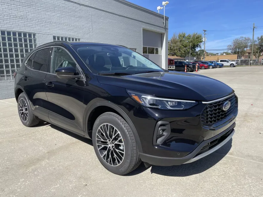2026 Ford Escape Plug-In Hybrid photo 1