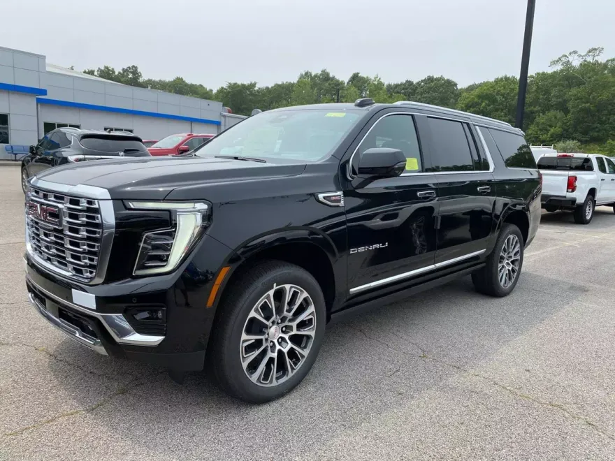 2025 Gmc Yukon XL Denali photo 1