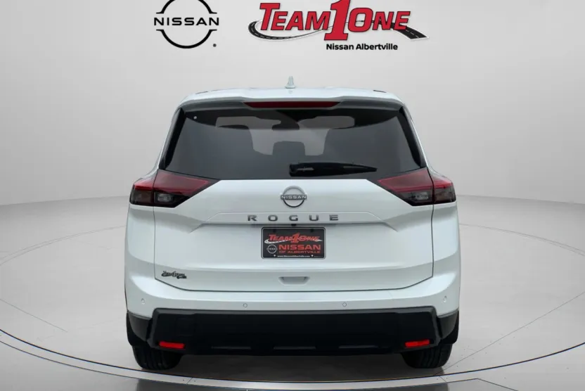 2026 Nissan Rogue SV photo 1