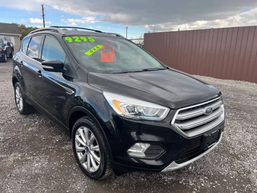 2017 Ford Escape Titanium photo 1